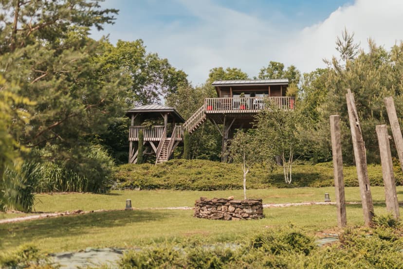 Lodge de Luxe en France : Votre Évasion Nature au Domaine des Prés Verts