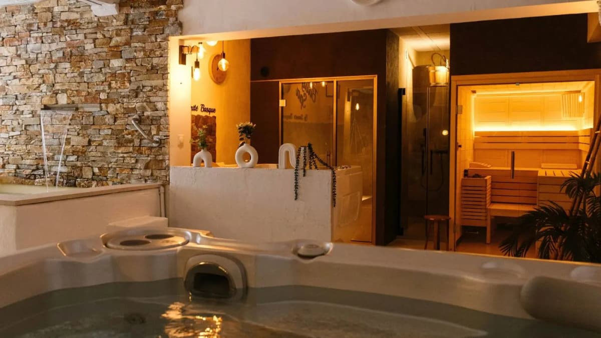 Hammam ou sauna : différences et bienfaits, lequel choisir ?