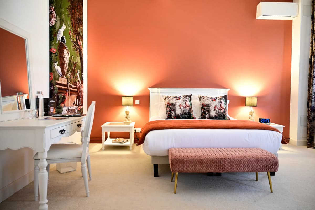 Séjour Bien-Être & Dégustation – 1 Nuit en Studio — Le Pavillons des Millesimes à Lussac France