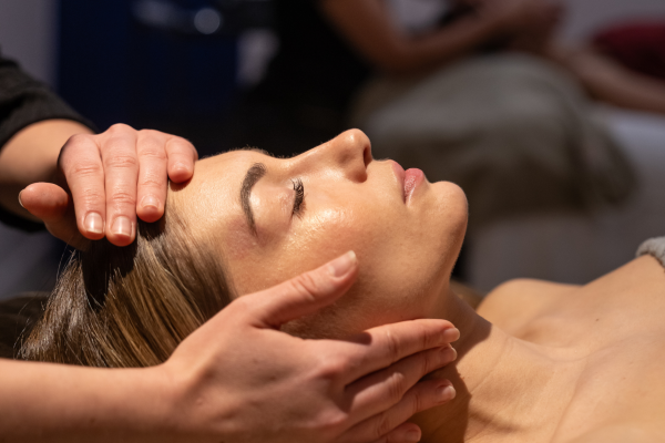 Rituel Solo Visage & Corps – 30 min de Soin & 30 min de Massage