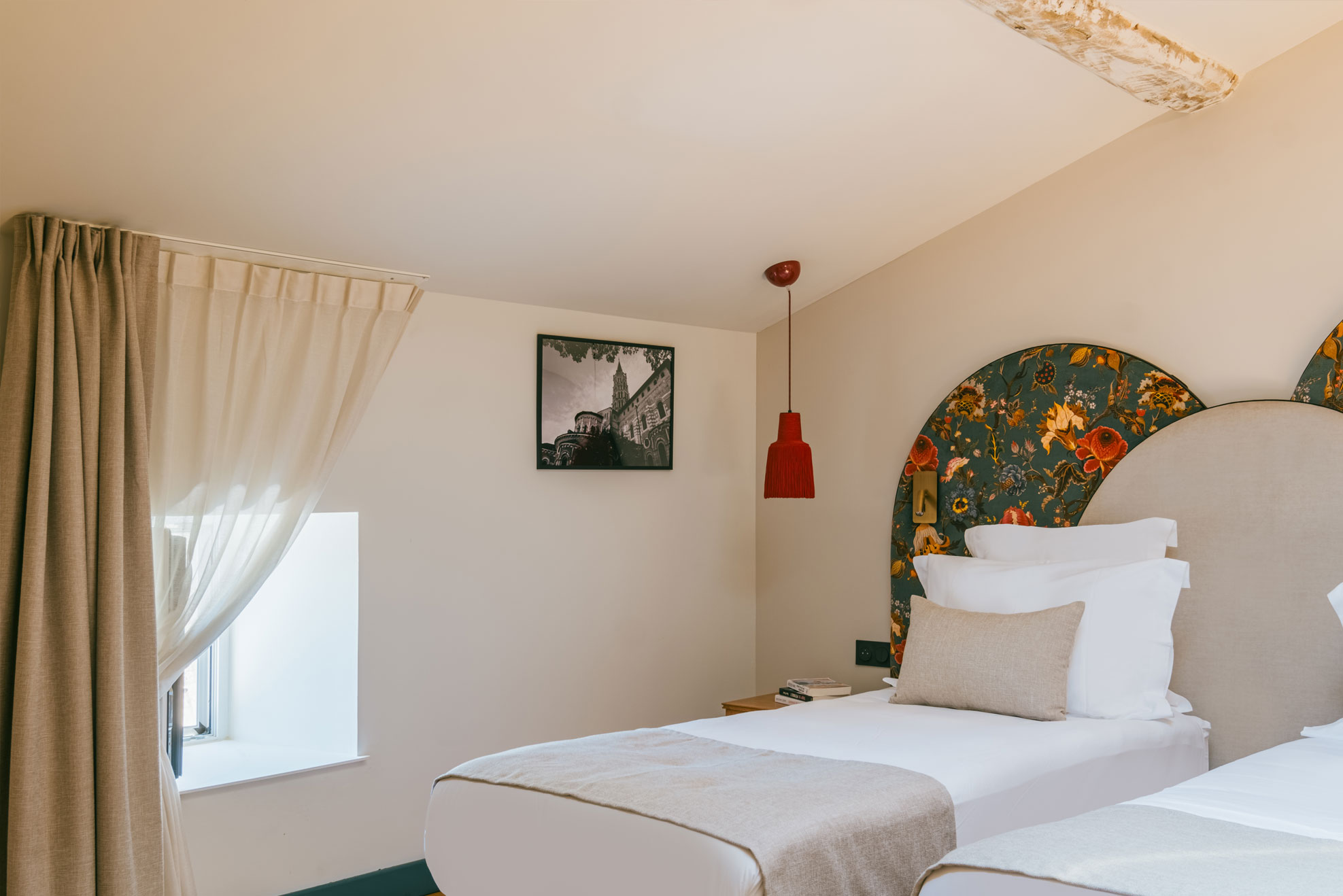 SPC-Domaine-de-Camboyer-Hotel-1975x1318-06