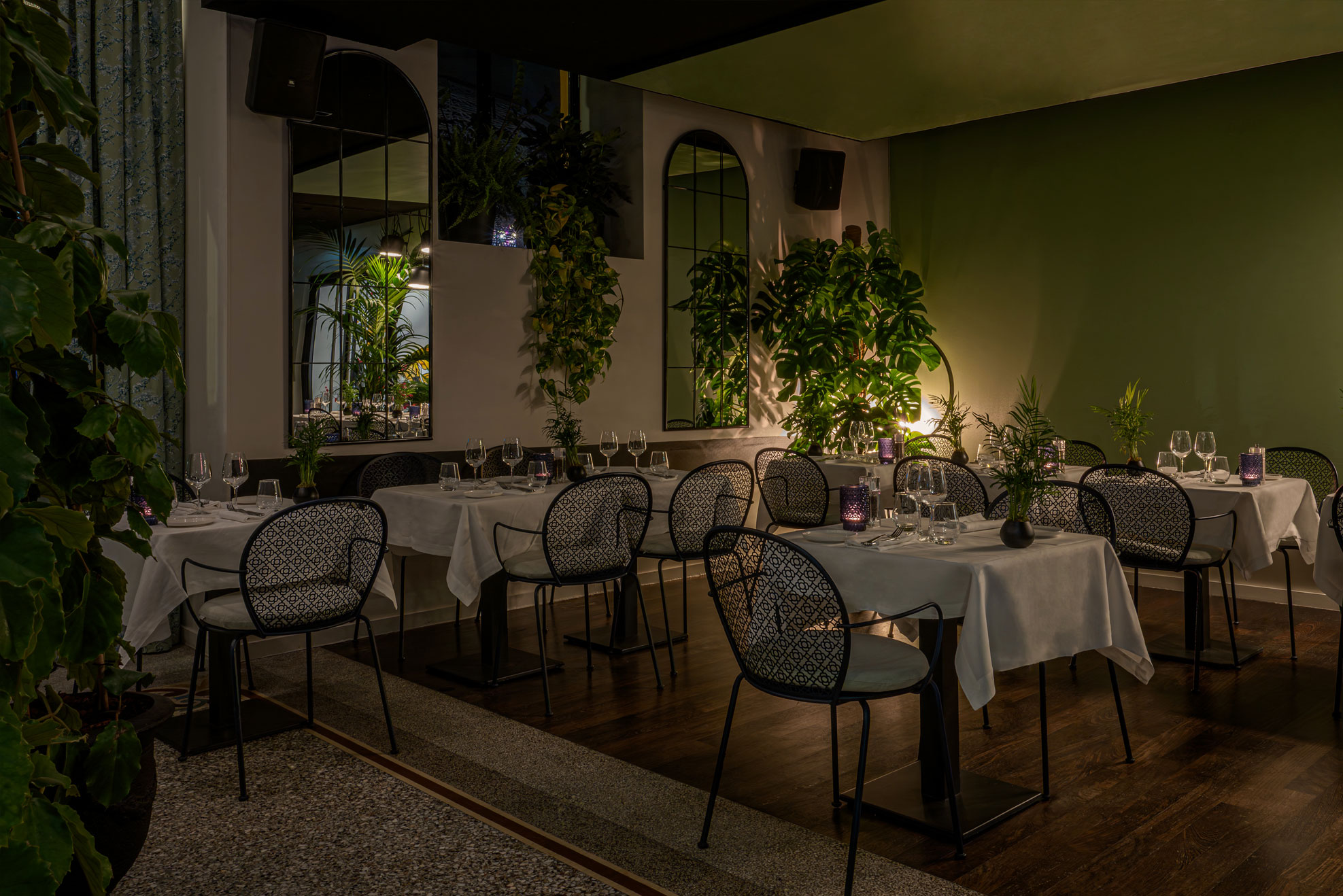 SPC-Molitor-Restaurant-1975x1318-A6